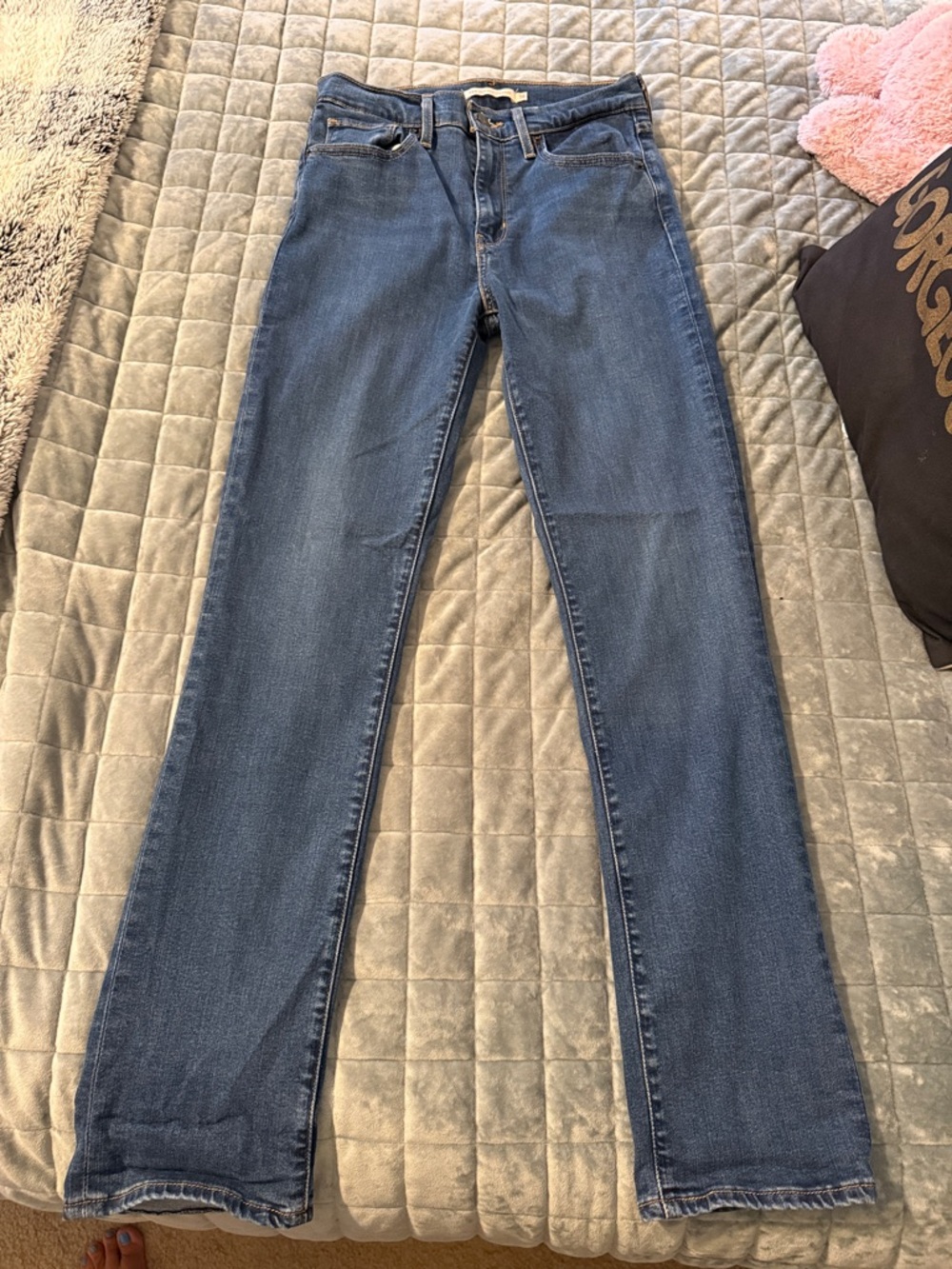 Levi's Women's 28 High-Rise Straight-Leg Stretchy Jeans